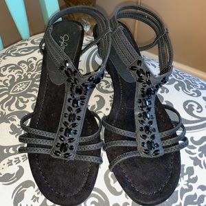 Ladies Jaclyn Smith wedge sandals size 7.5